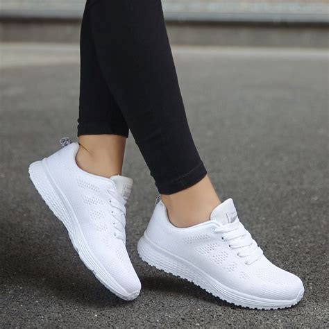 women's casual sneakers white.